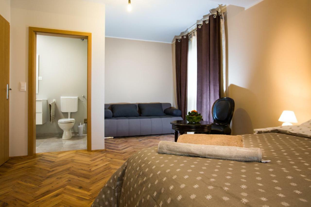 New Rooms & Apartments In ลูบลิยานา ภายนอก รูปภาพ